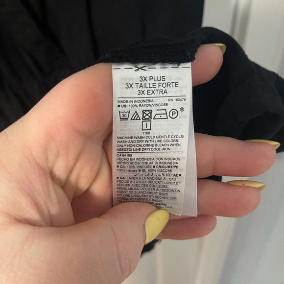 Wrap Top from Old Navy - Picture 6 of 6